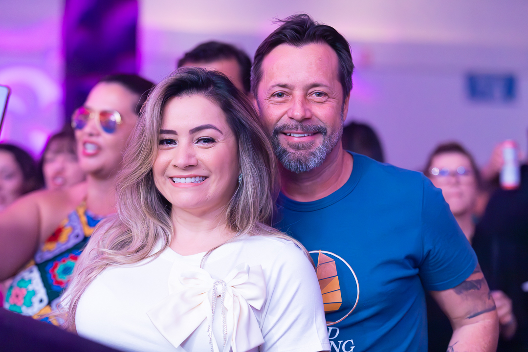 show-com-banda-na-feijoada-da-tuka-no-palco-360