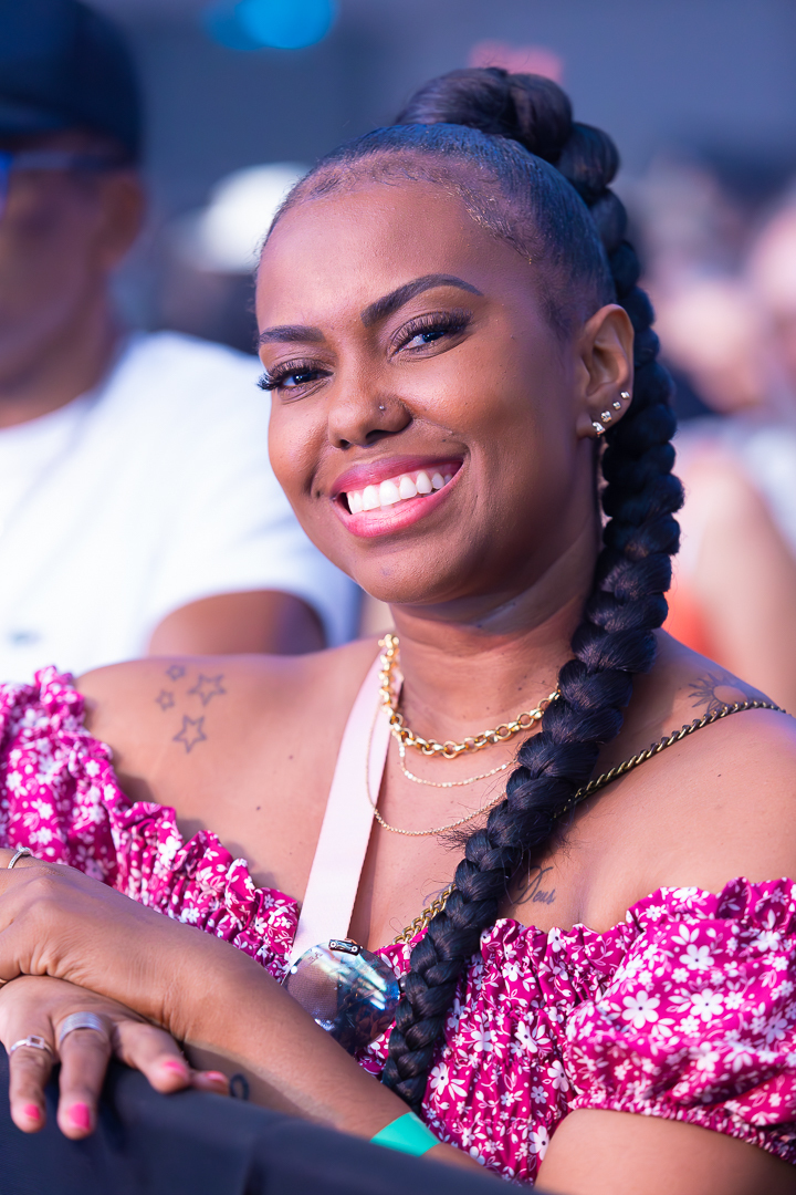 show-com-banda-na-feijoada-da-tuka-no-palco-360