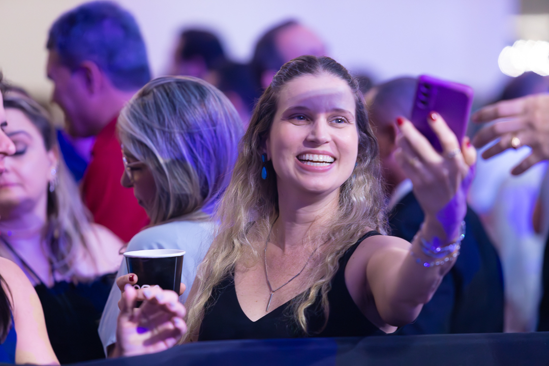 show-com-banda-na-feijoada-da-tuka-no-palco-360