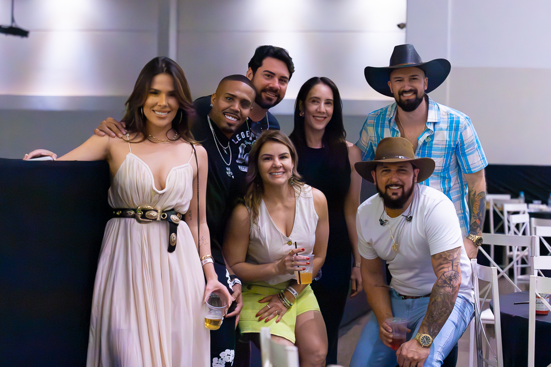 show-com-banda-na-feijoada-da-tuka-no-palco-360