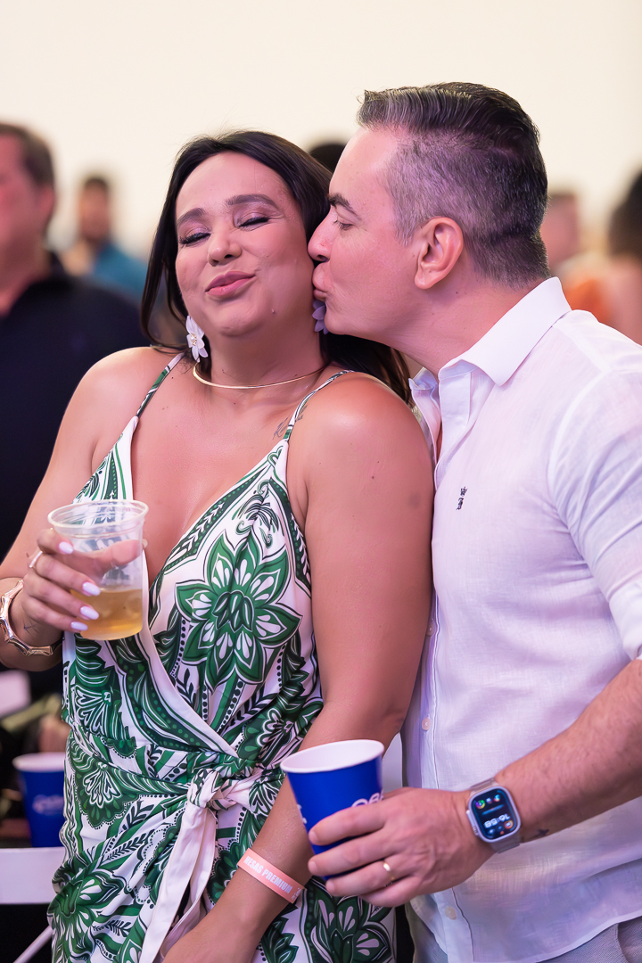 show-com-banda-na-feijoada-da-tuka-no-palco-360