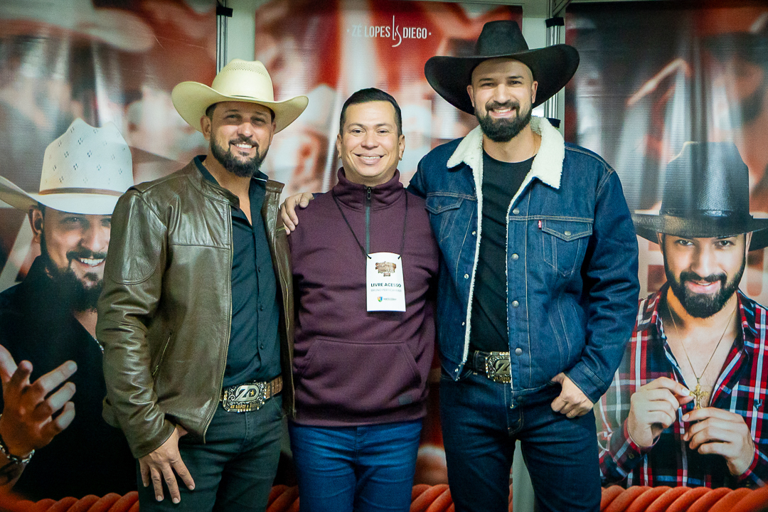 ze-lopes-diego-sertaozinho-rodeio-fest-2026-fotos