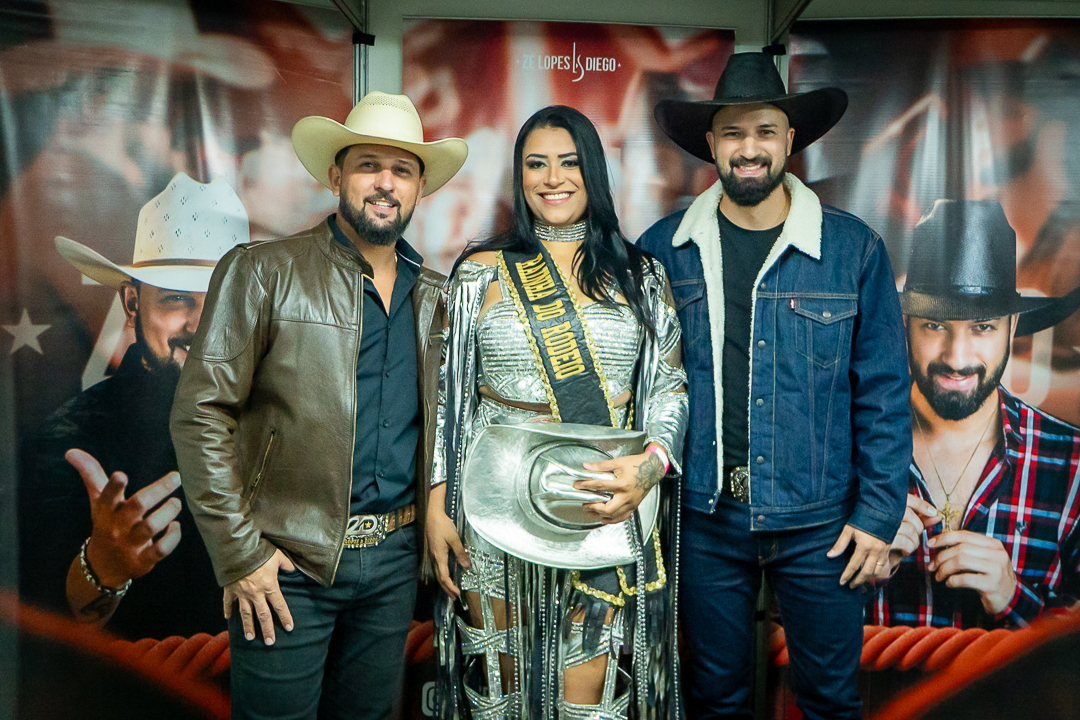 ze-lopes-diego-sertaozinho-rodeio-fest-2026-fotos