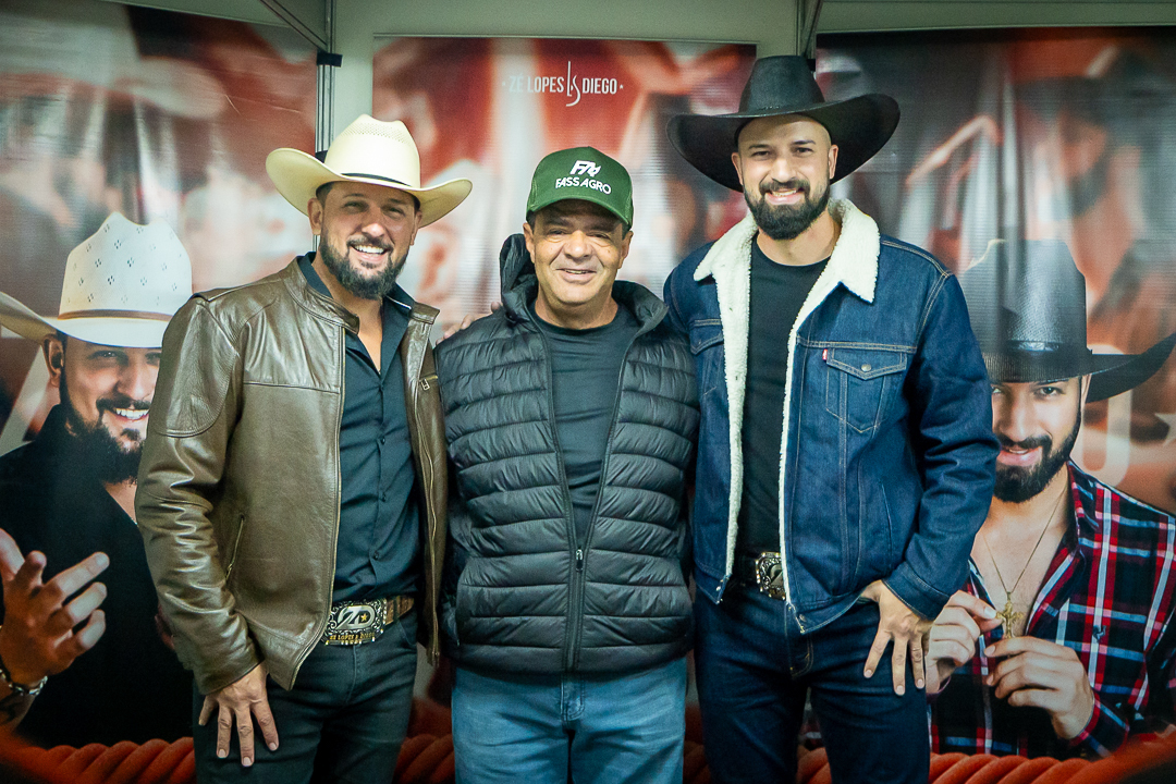 ze-lopes-diego-sertaozinho-rodeio-fest-2026-fotos