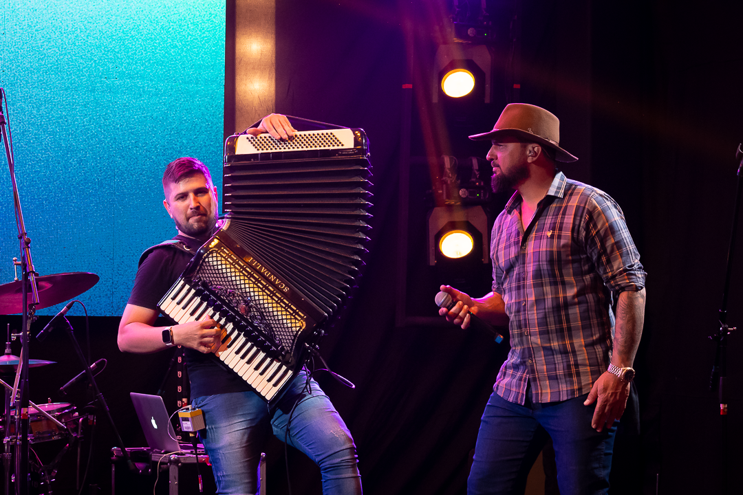 Show-Com-Banda-Ao-Vivo-Corporativo-Ze-Lopes-E-Diego-Koppert-Piracicaba-São-Paulo