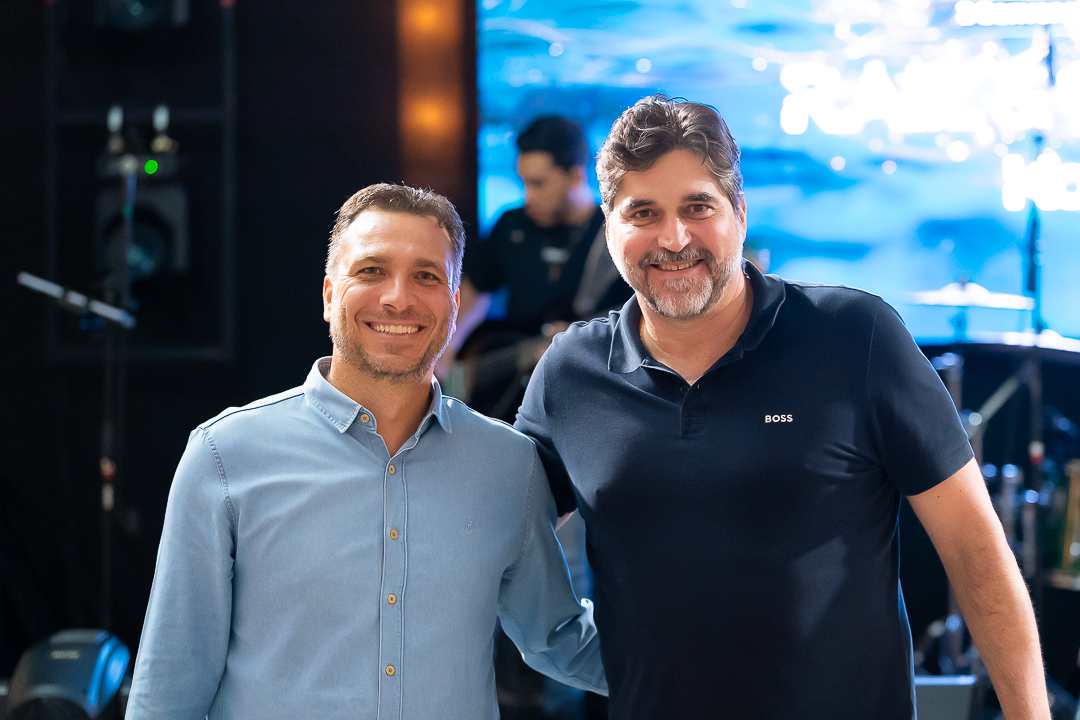 Show-Com-Banda-Ao-Vivo-Corporativo-Ze-Lopes-E-Diego-Koppert-Piracicaba-São-Paulo