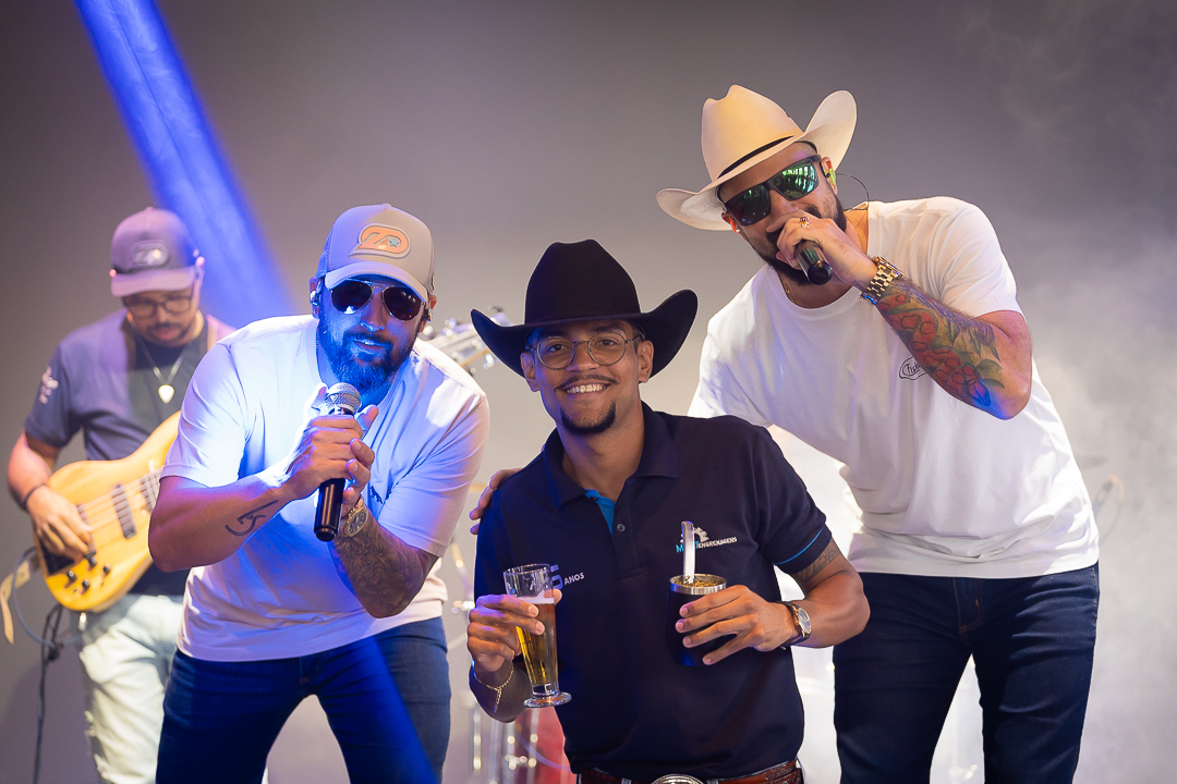 Show-Ao-Vivo-Com-Banda-Ze-Lopes-E-Diego-Evento-Corporativo-MultEngrenagens-Em-Sertaozinho-Sao-Paulo-Brasil