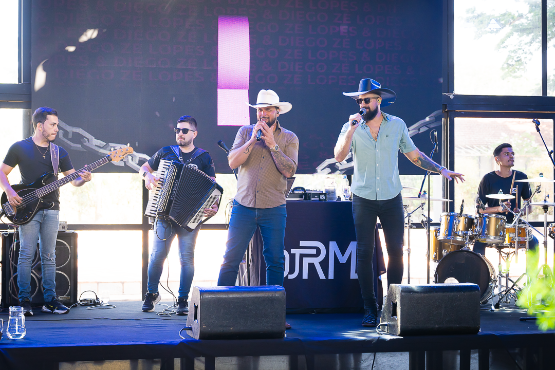 Show-Com-Banda-Ze-Lopes-E-Diego-Evento-Corporativo-Hidrovapor-Sertaozinho-Sao-Paulo-Brasil