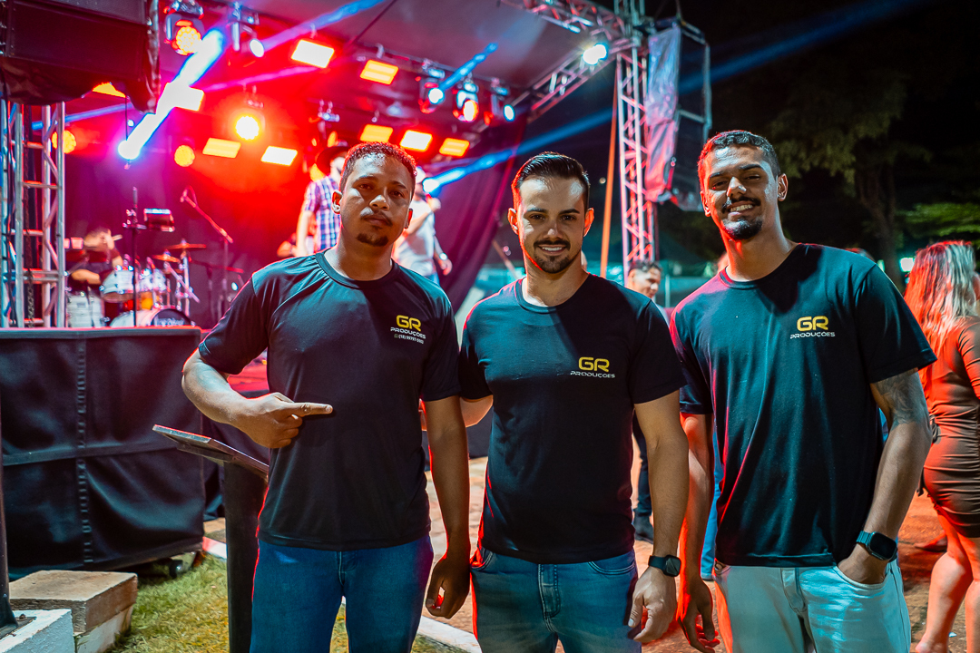 Sorrisos, abraços e muita música: Dumont mostrou como se celebra a Semana da Asa.