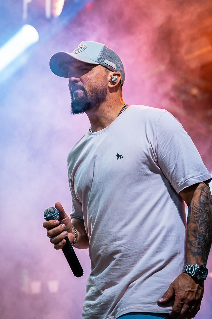 Sorrisos, abraços e muita música: Dumont mostrou como se celebra a Semana da Asa.