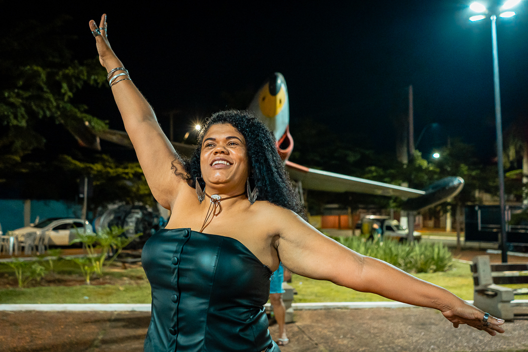 Sorrisos, abraços e muita música: Dumont mostrou como se celebra a Semana da Asa.