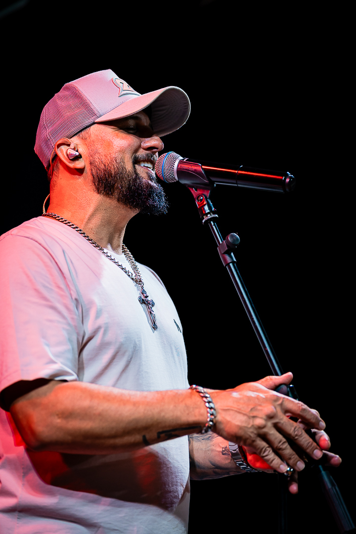 Sorrisos, abraços e muita música: Dumont mostrou como se celebra a Semana da Asa.