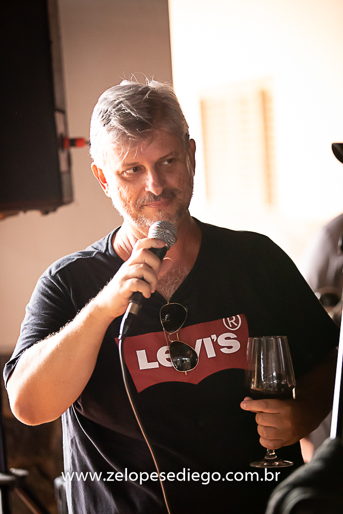 show-com-ze-lopes-e-diego-e-banda-na-confraternizacao-da-sorvetes-pimpinella-em-sertazinho-sp