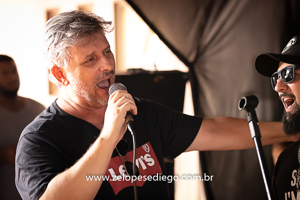 show-com-ze-lopes-e-diego-e-banda-na-confraternizacao-da-sorvetes-pimpinella-em-sertazinho-sp