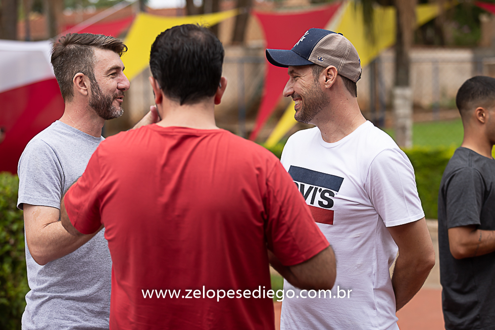 show-com-ze-lopes-e-diego-e-banda-na-confraternizacao-da-sorvetes-pimpinella-em-sertazinho-sp