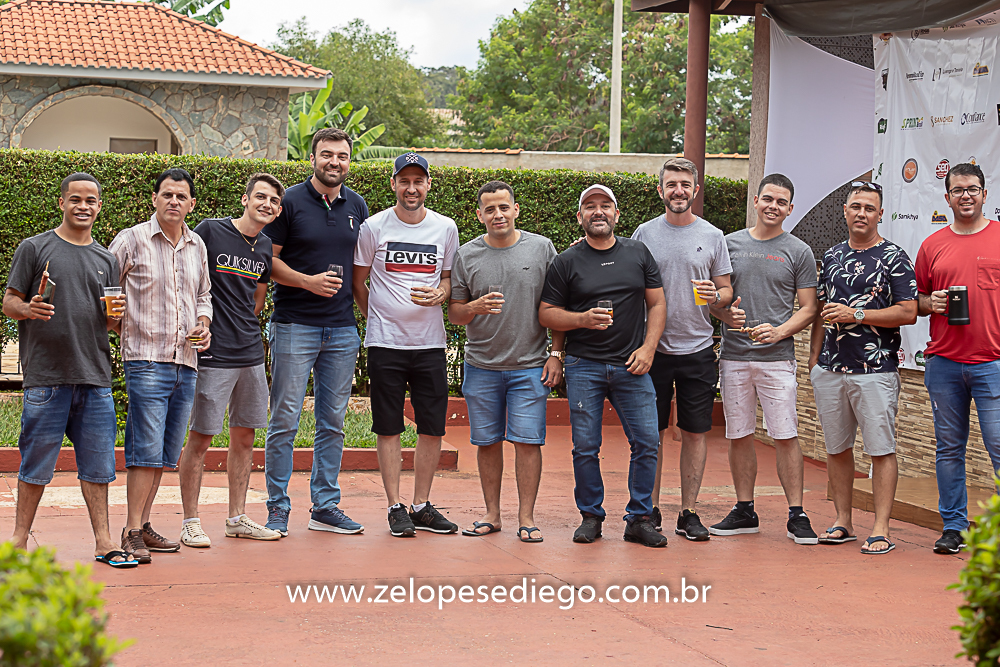 show-com-ze-lopes-e-diego-e-banda-na-confraternizacao-da-sorvetes-pimpinella-em-sertazinho-sp