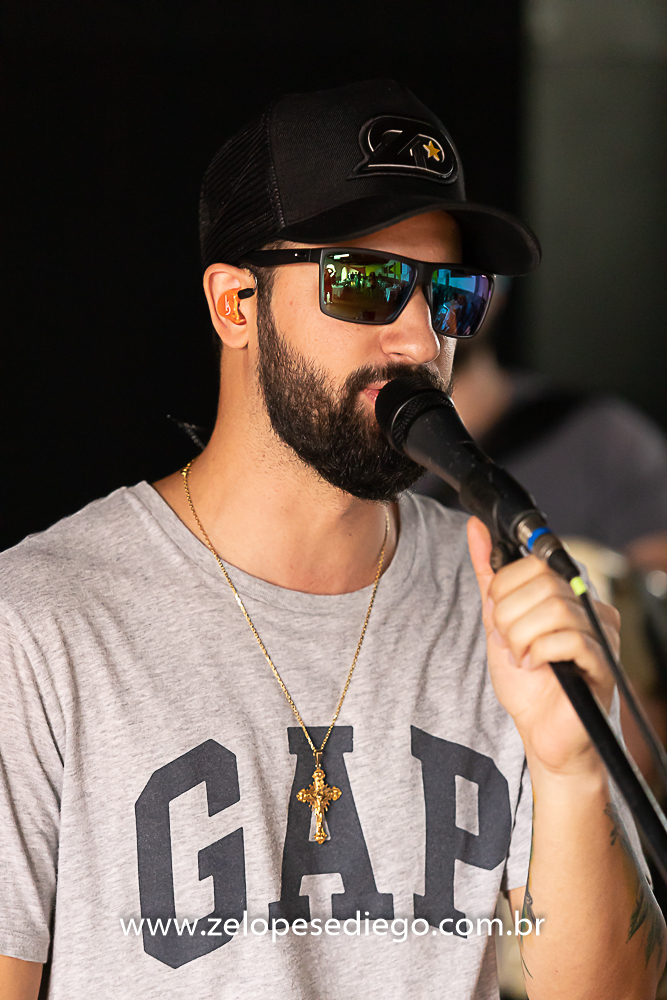 show-com-ze-lopes-e-diego-e-banda-na-confraternizacao-da-sorvetes-pimpinella-em-sertazinho-sp