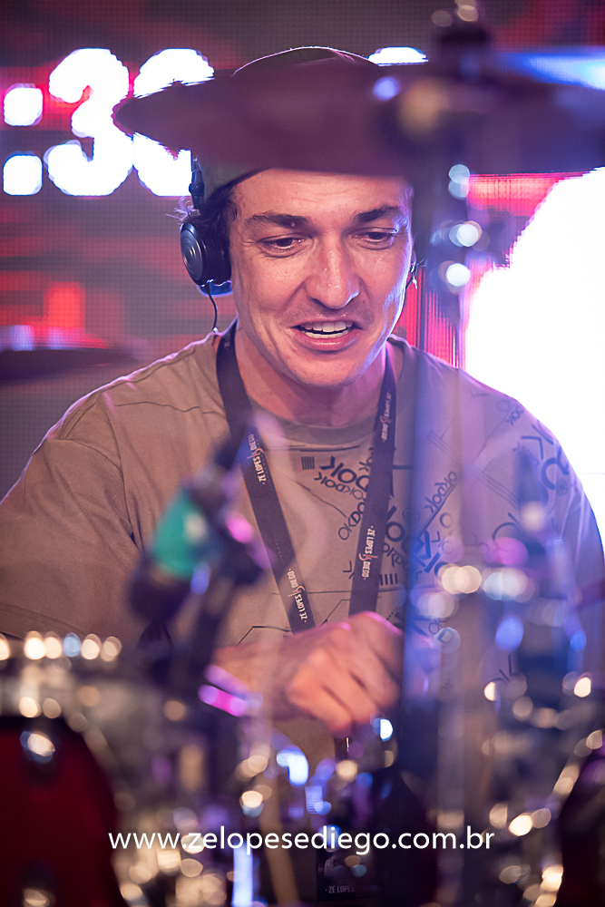 show-com-ze-lopes-e-diego-e-banda-na-mata-do-leao