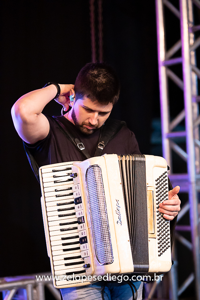 show-com-ze-lopes-e-diego-e-banda-na-mata-do-leao