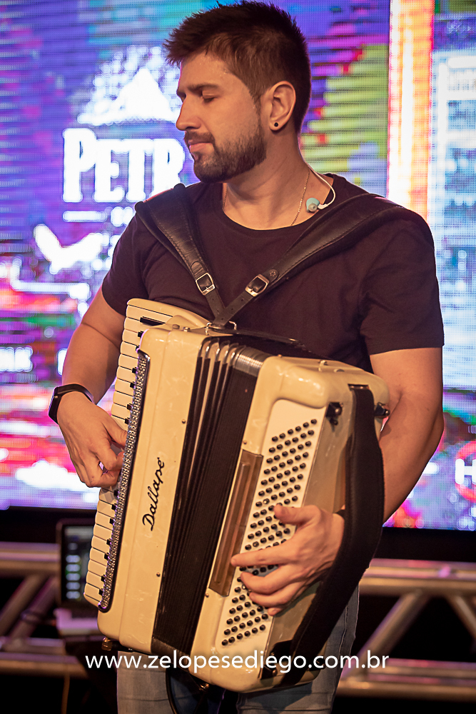 show-com-ze-lopes-e-diego-e-banda-na-mata-do-leao