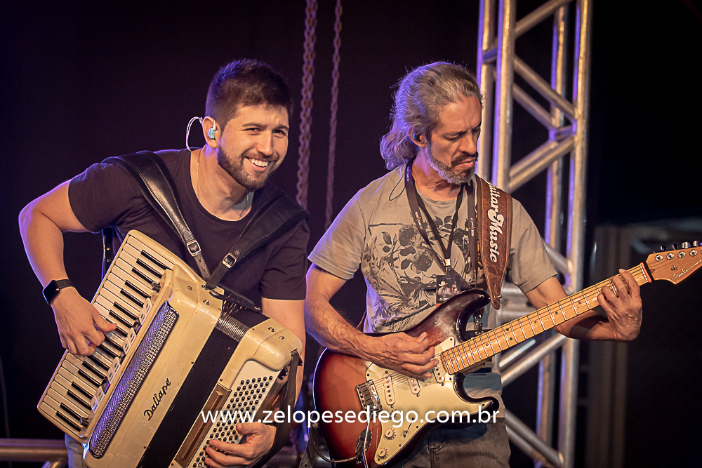 show-com-ze-lopes-e-diego-e-banda-na-mata-do-leao