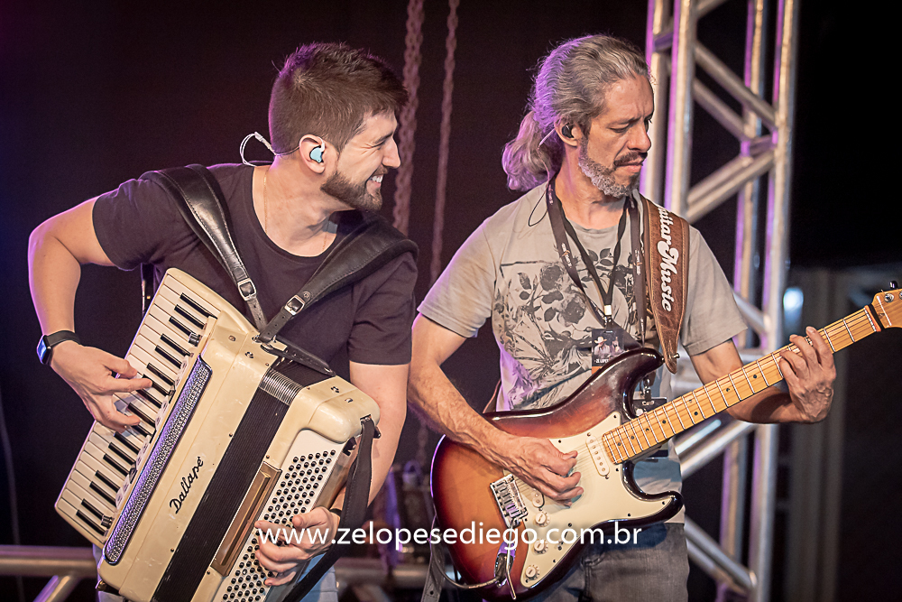 show-com-ze-lopes-e-diego-e-banda-na-mata-do-leao