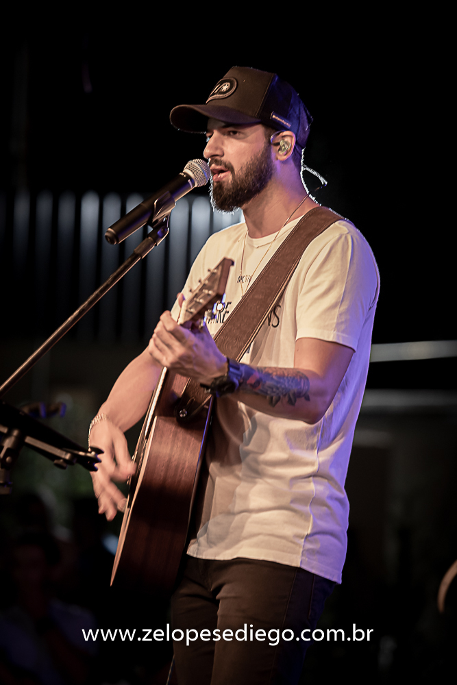 show-com-ze-lopes-e-diego-e-banda-na-mata-do-leao