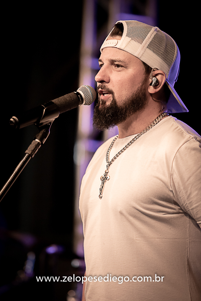 show-com-ze-lopes-e-diego-e-banda-na-mata-do-leao