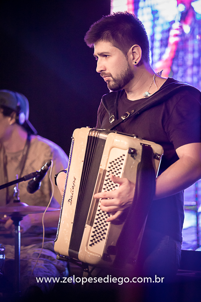 show-com-ze-lopes-e-diego-e-banda-na-mata-do-leao