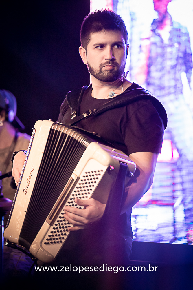 show-com-ze-lopes-e-diego-e-banda-na-mata-do-leao