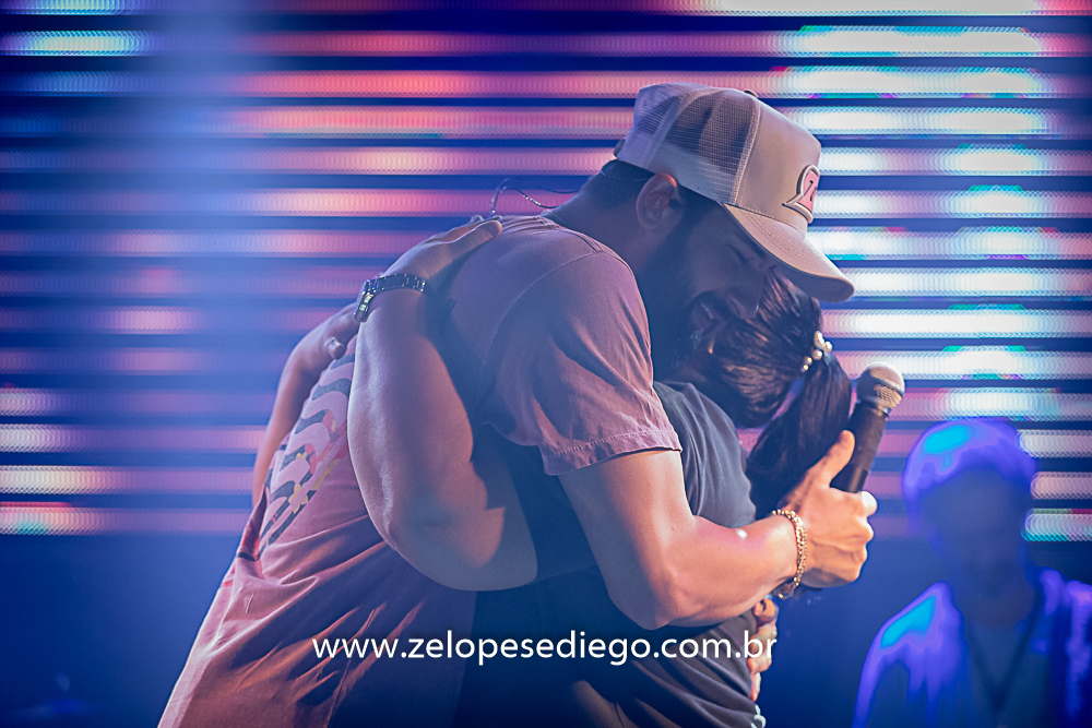 show-com-ze-lopes-e-diego-e-banda-no-bar-canacaiana