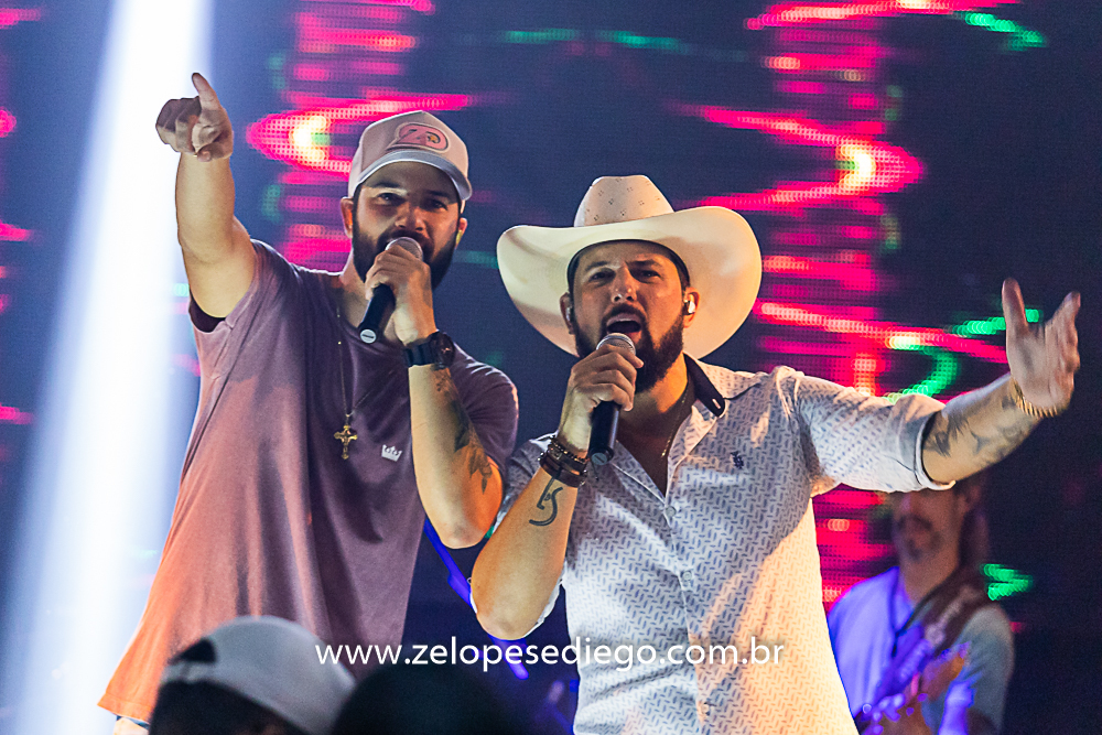 show-com-ze-lopes-e-diego-e-banda-no-bar-canacaiana