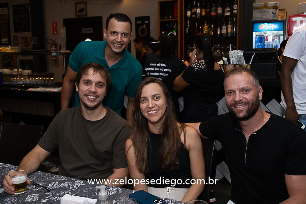 show-com-ze-lopes-e-diego-e-banda-no-boteco-tukas