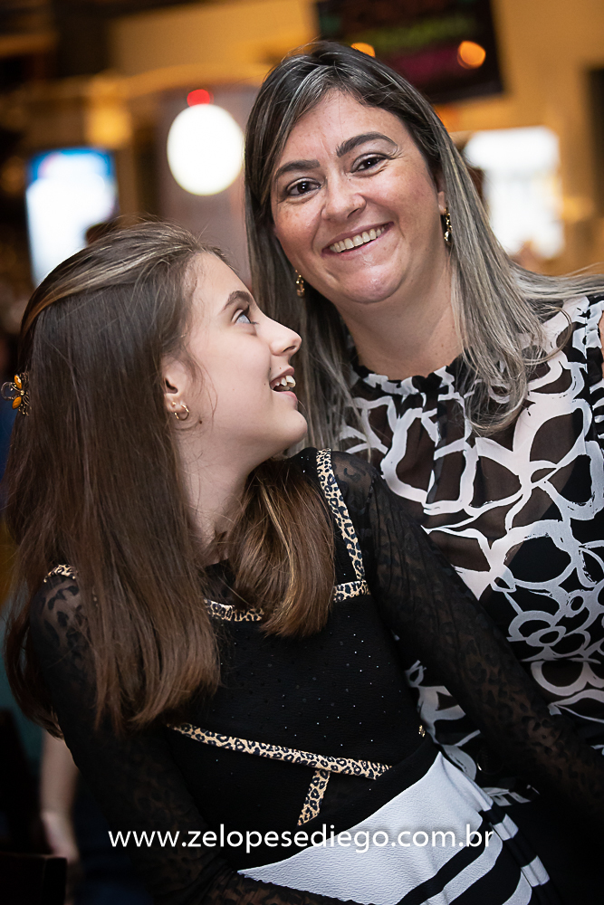 show-com-ze-lopes-e-diego-e-banda-no-boteco-tukas