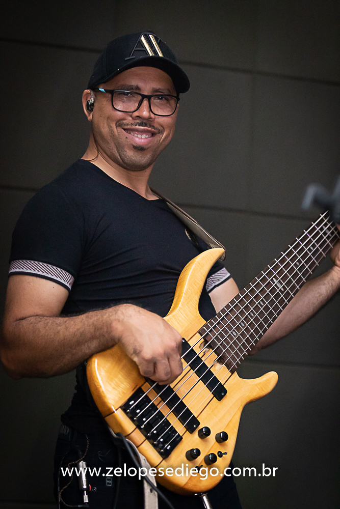 show-com-ze-lopes-e-diego-e-banda-no-boteco-tukas