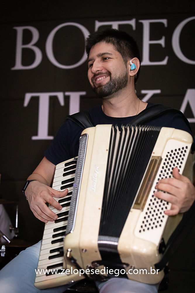 show-com-ze-lopes-e-diego-e-banda-no-boteco-tukas