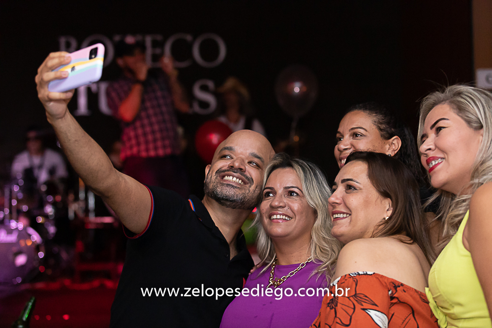 show-com-ze-lopes-e-diego-e-banda-no-boteco-tukas