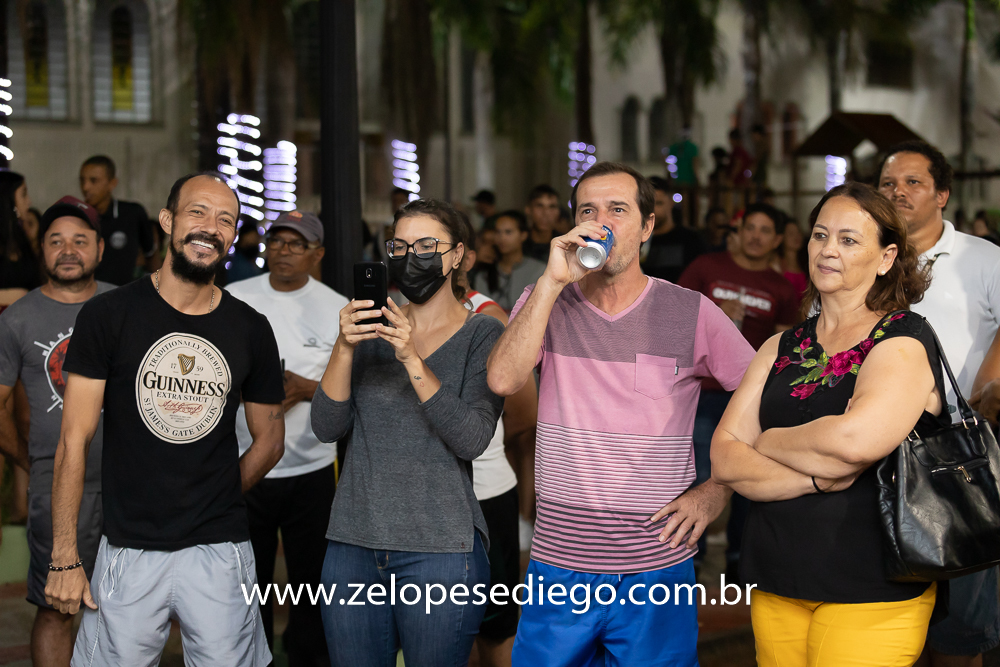 show-com-ze-lopes-e-diego-e-banda-em-barrinha