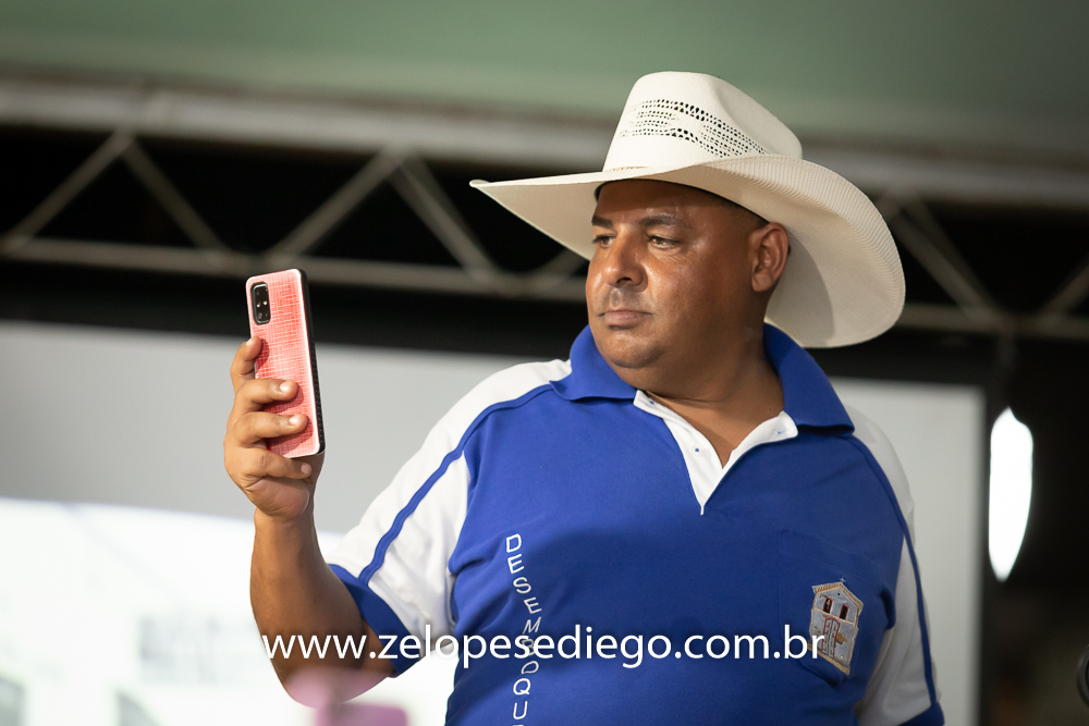 show-com-ze-lopes-e-diego-e-banda-em-barrinha