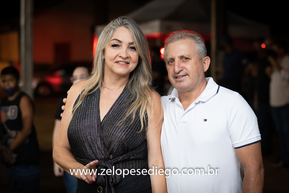 show-com-ze-lopes-e-diego-e-banda-em-barrinha