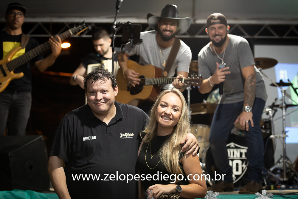 show-com-ze-lopes-e-diego-e-banda-em-barrinha