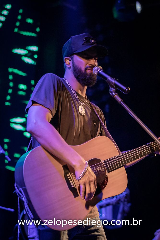 show-com-ze-lopes-e-diego-e-banda-no-bar-canacaiana-em-sertaozinho-sao-paulo