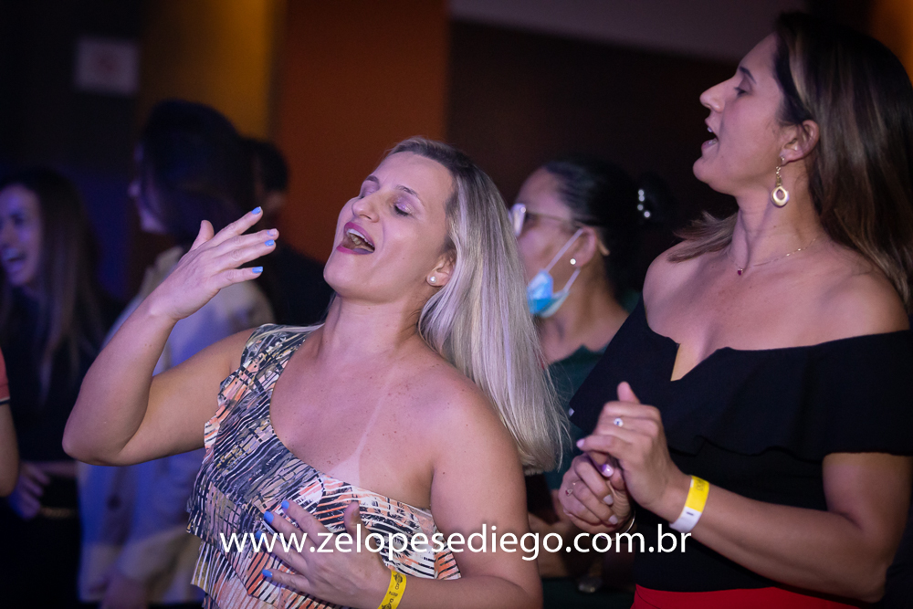 show-com-ze-lopes-e-diego-e-banda-no-bar-canacaiana-em-sertaozinho-sao-paulo
