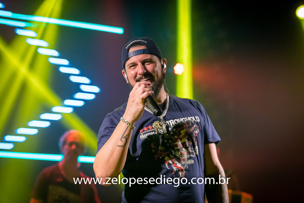 show-com-ze-lopes-e-diego-e-banda-no-bar-canacaiana-em-sertaozinho-sao-paulo