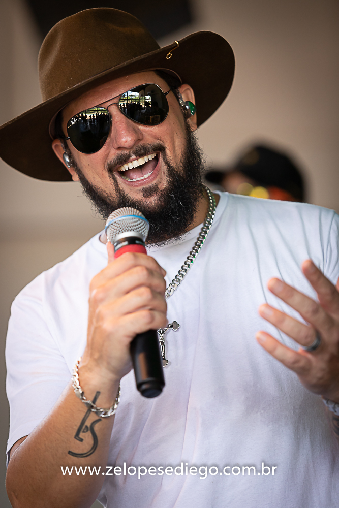 show-com-ze-lopes-e-diego-e-banda-no-aniversario-de-cristina-pavan-no-espaco-villas-em-sertaozinho-sao-paulo