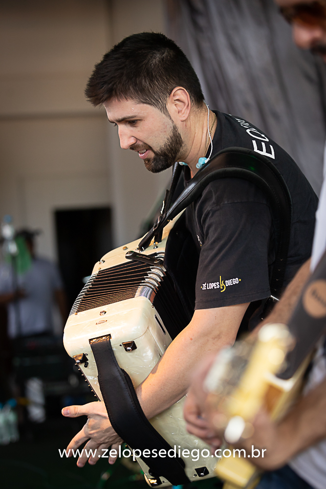 show-com-ze-lopes-e-diego-e-banda-no-aniversario-de-cristina-pavan-no-espaco-villas-em-sertaozinho-sao-paulo