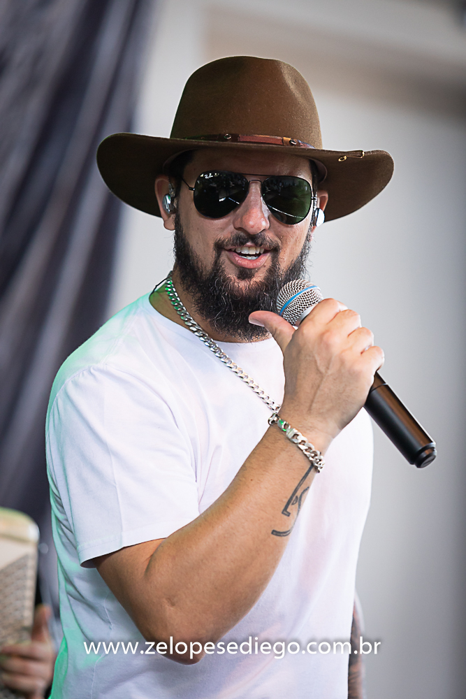 show-com-ze-lopes-e-diego-e-banda-no-aniversario-de-cristina-pavan-no-espaco-villas-em-sertaozinho-sao-paulo