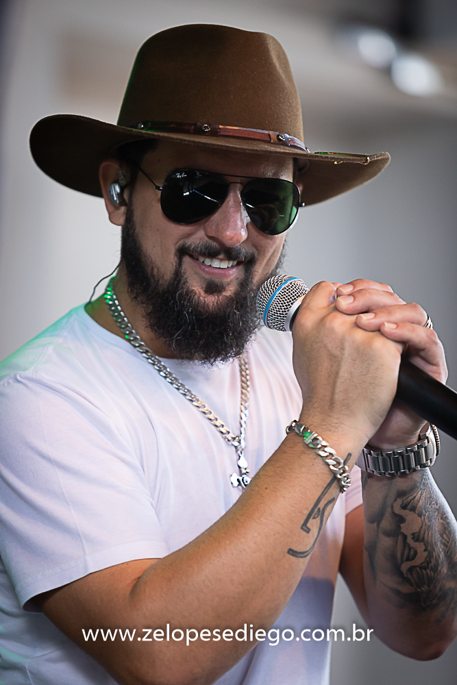 show-com-ze-lopes-e-diego-e-banda-no-aniversario-de-cristina-pavan-no-espaco-villas-em-sertaozinho-sao-paulo