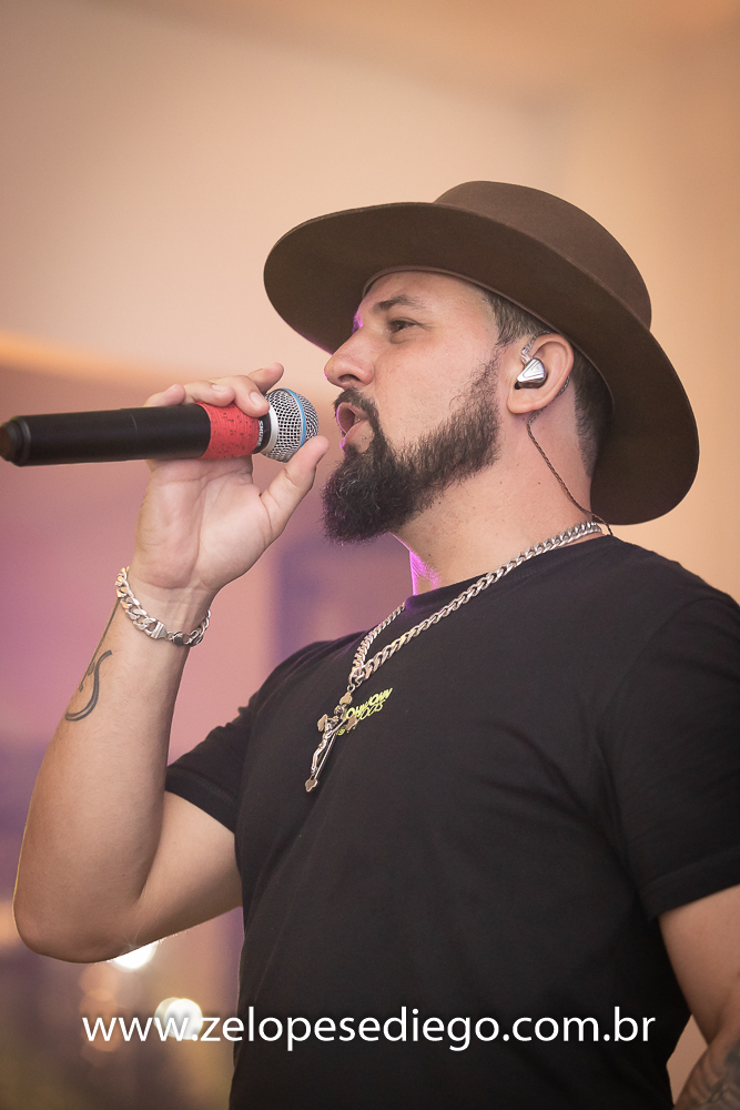 show-com-ze-lopes-e-diego-e-banda-no-casamento-de-tamara-e-everton-no-casa-branca-festas-em-sertaozinho-saopaulo