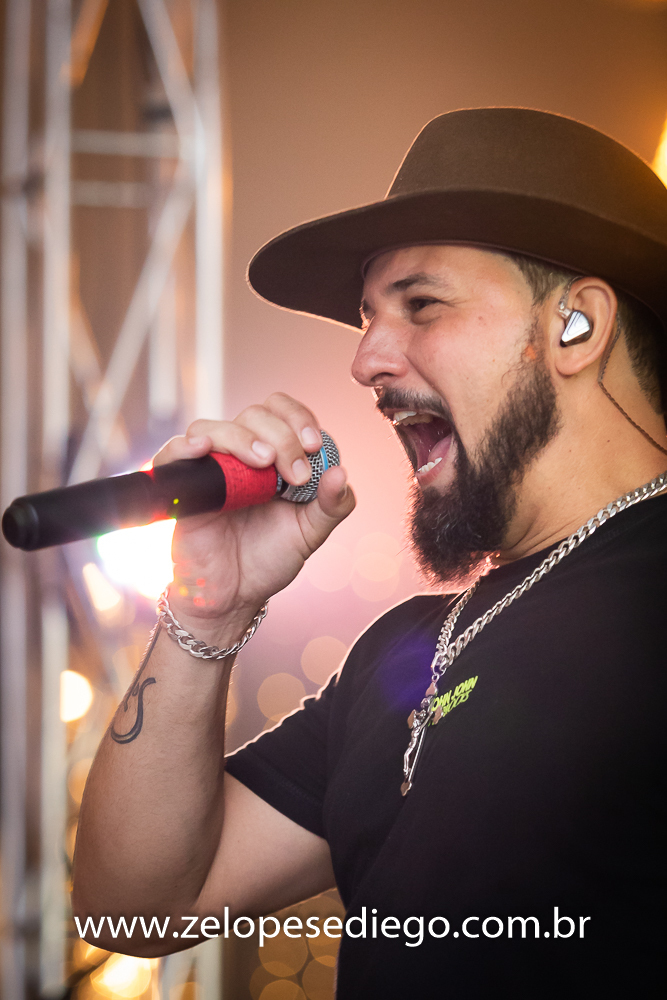 show-com-ze-lopes-e-diego-e-banda-no-casamento-de-tamara-e-everton-no-casa-branca-festas-em-sertaozinho-saopaulo